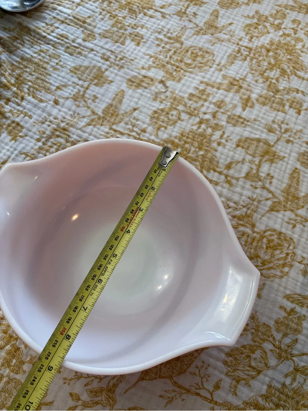 Pyrex mixing bowl in “Autumn Harvest”